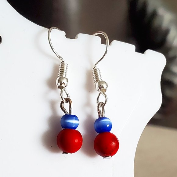 Silver Tone Hook Red Jasper Blue Cat's Eye Earring - Picture 3 of 3